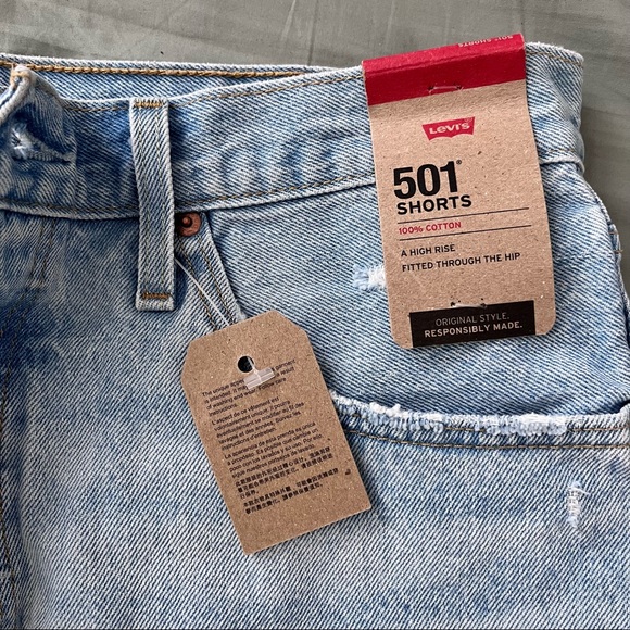 Levi’s 501 Shorts - Picture 5 of 5